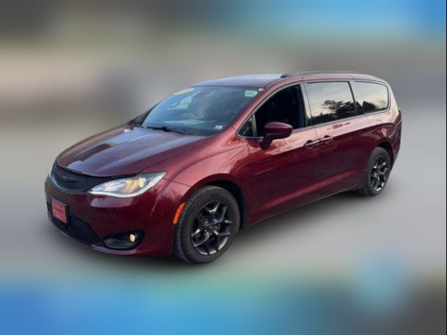 2020 Chrysler Pacifica Touring-L Plus