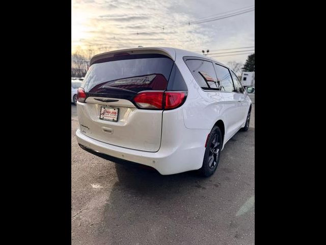 2020 Chrysler Pacifica Touring