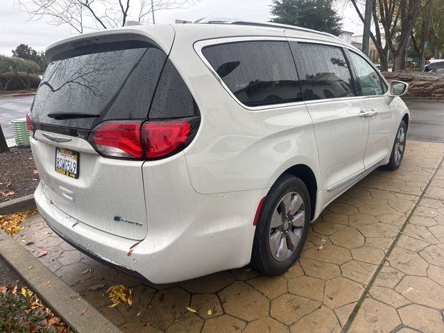 2020 Chrysler Pacifica Hybrid Limited