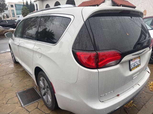 2020 Chrysler Pacifica Hybrid Limited