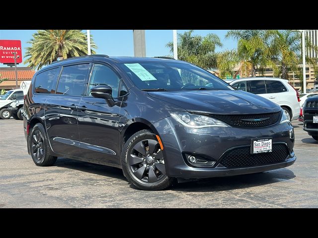 2020 Chrysler Pacifica Hybrid Limited