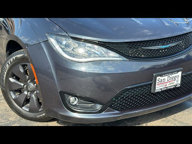 2020 Chrysler Pacifica Hybrid Limited