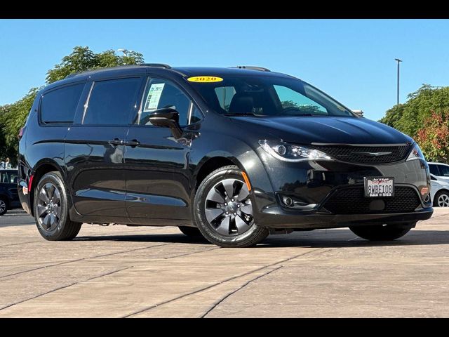 2020 Chrysler Pacifica Hybrid Limited