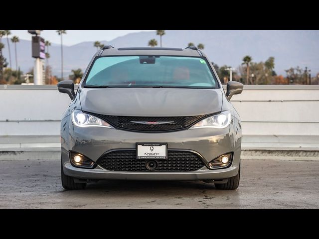 2020 Chrysler Pacifica Hybrid Red S