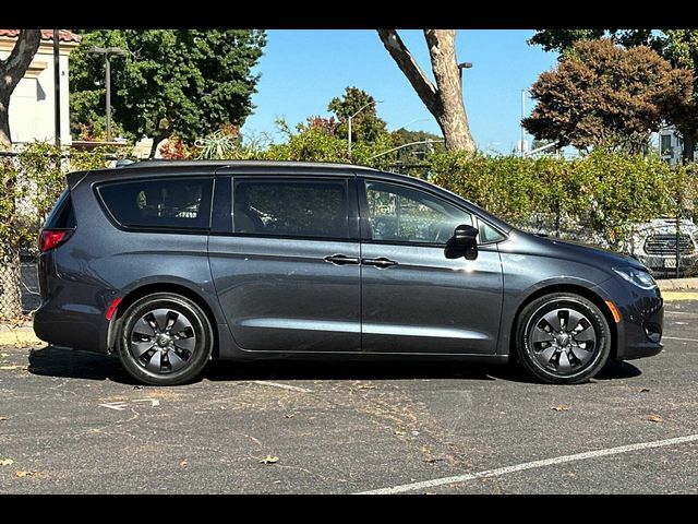 2020 Chrysler Pacifica Hybrid Limited