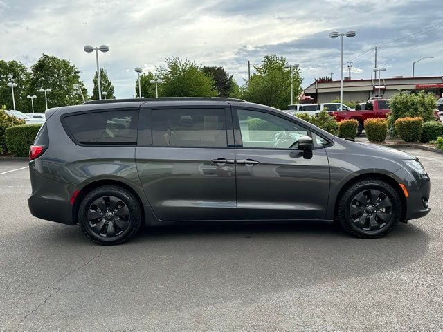 2020 Chrysler Pacifica Hybrid Red S