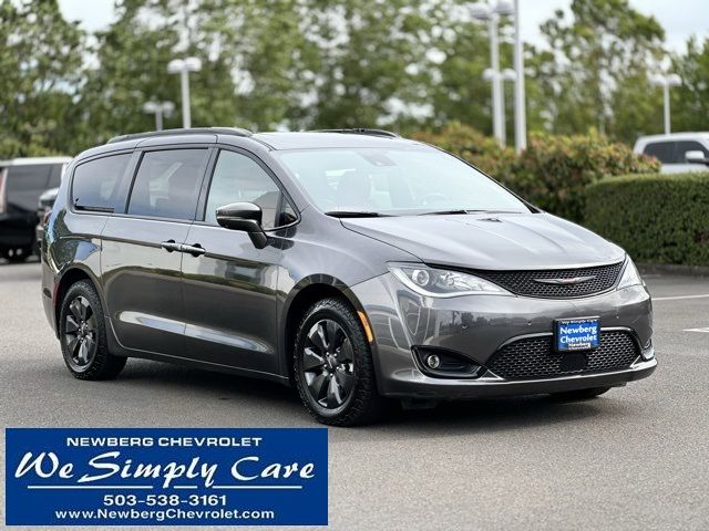 2020 Chrysler Pacifica Hybrid Red S