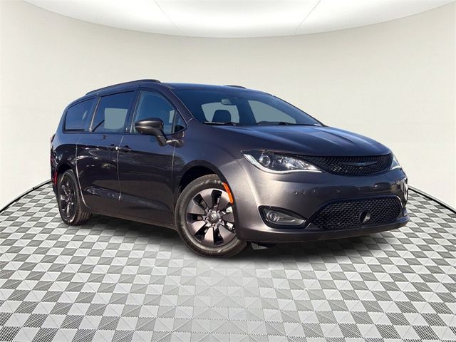 2020 Chrysler Pacifica Hybrid Limited 35th Anniversary