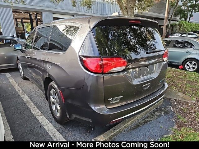 2020 Chrysler Pacifica Hybrid Touring