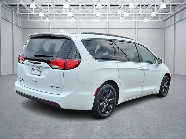 2020 Chrysler Pacifica Hybrid Touring