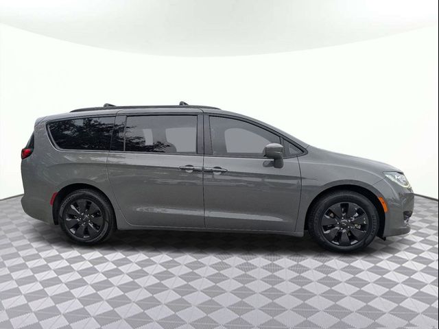 2020 Chrysler Pacifica Hybrid Touring L