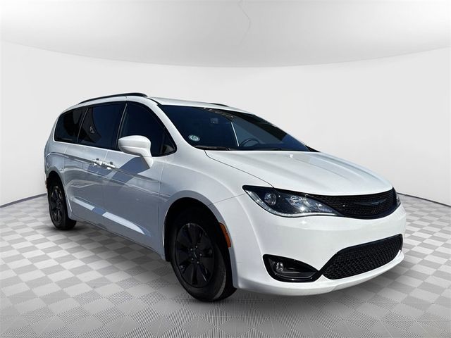 2020 Chrysler Pacifica Hybrid Touring L