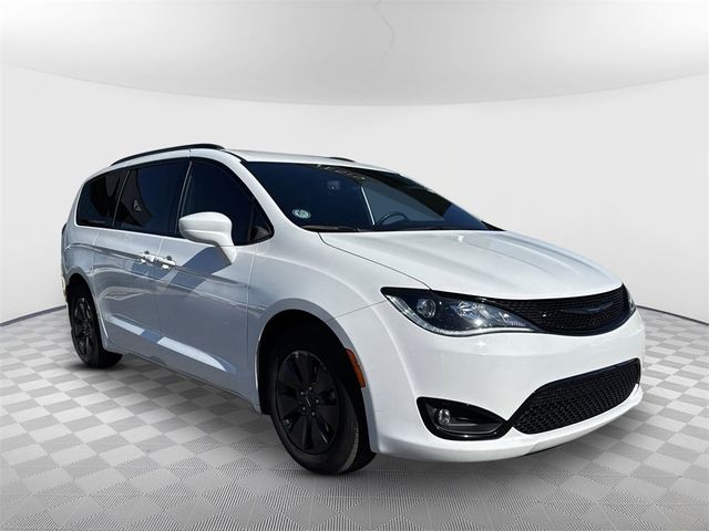 2020 Chrysler Pacifica Hybrid Touring L