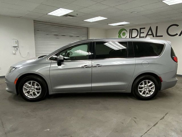 2020 Chrysler Voyager LX