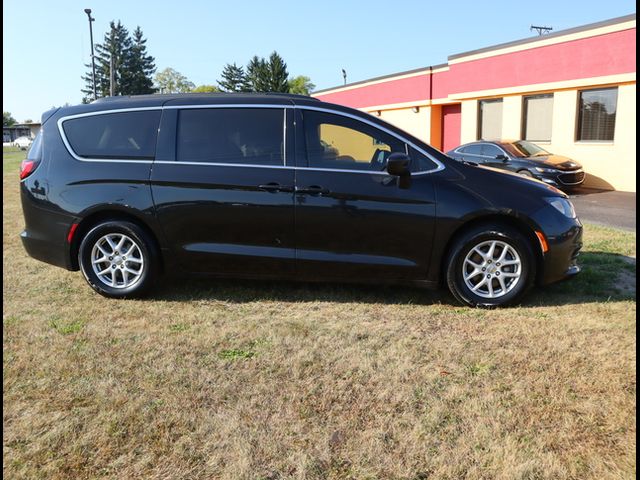 2020 Chrysler Voyager LXI