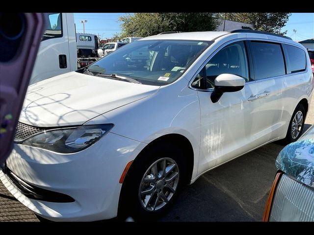 2020 Chrysler Voyager LXI