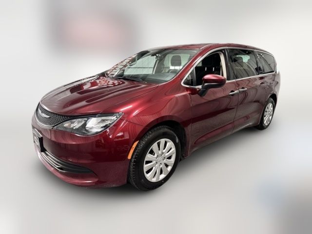 2020 Chrysler Voyager L