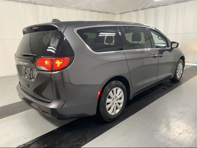 2020 Chrysler Voyager L