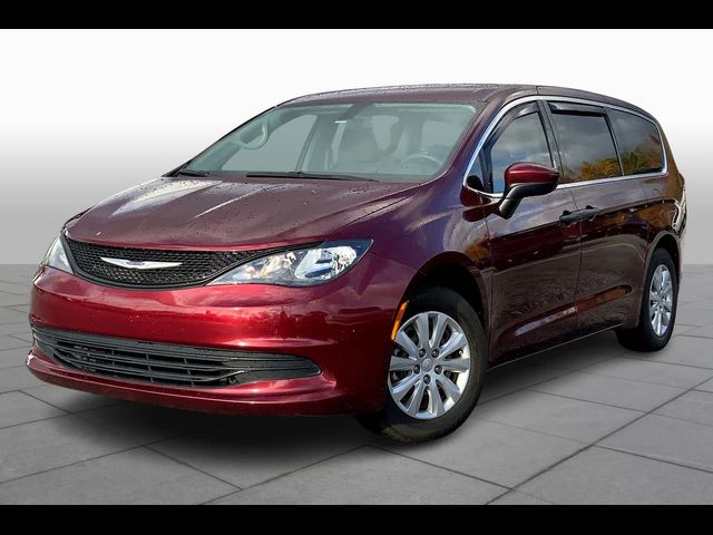 2020 Chrysler Voyager L