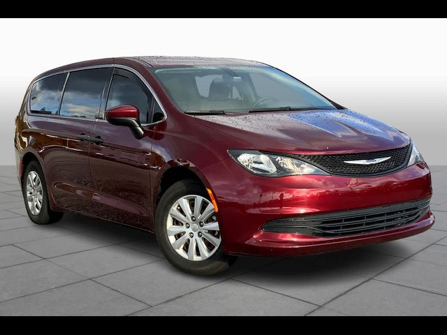 2020 Chrysler Voyager L