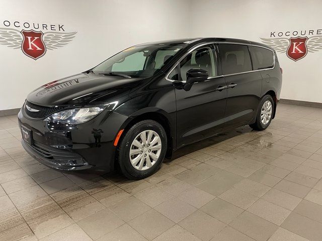 2020 Chrysler Voyager L