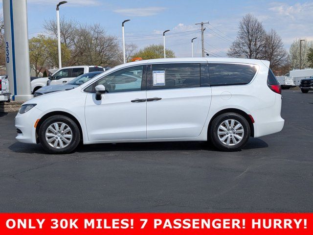 2020 Chrysler Voyager L