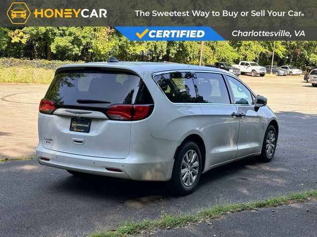 2020 Chrysler Voyager L