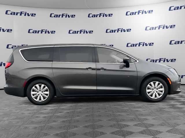 2020 Chrysler Voyager L