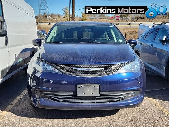 2020 Chrysler Voyager L