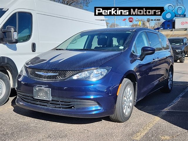 2020 Chrysler Voyager L