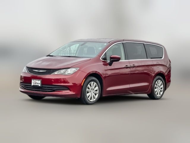 2020 Chrysler Voyager L