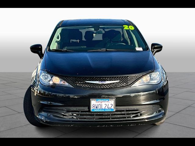 2020 Chrysler Voyager L