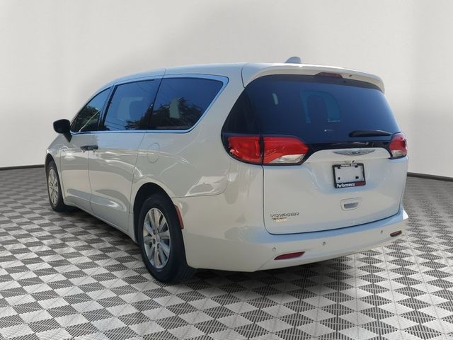 2020 Chrysler Voyager L