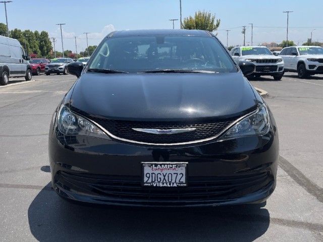 2020 Chrysler Voyager L