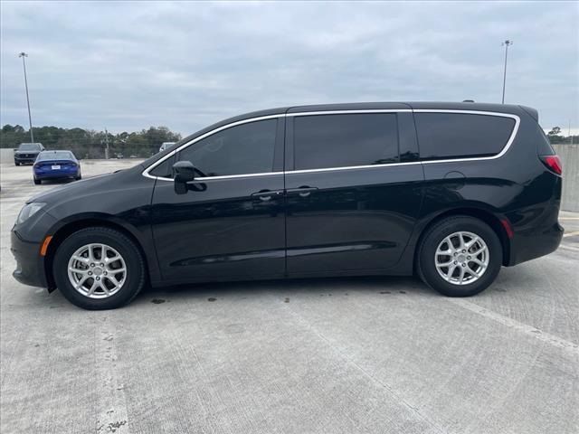 2020 Chrysler Voyager LX