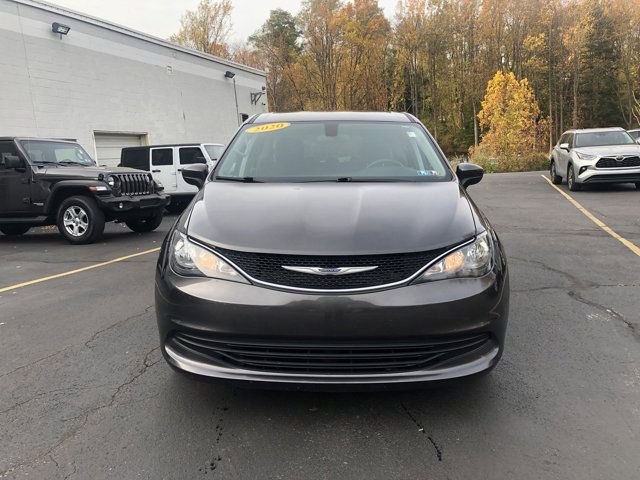 2020 Chrysler Voyager LX