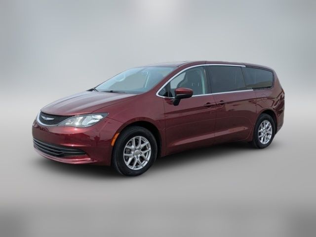 2020 Chrysler Voyager LX