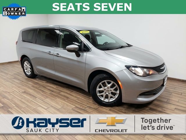 2020 Chrysler Voyager LX