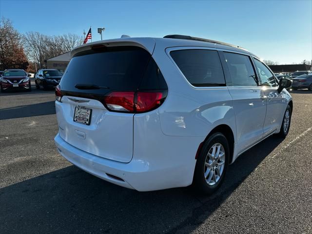 2020 Chrysler Voyager LX