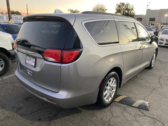 2020 Chrysler Voyager LXI