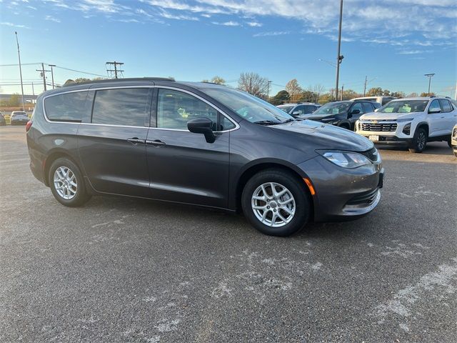 2020 Chrysler Voyager LXI