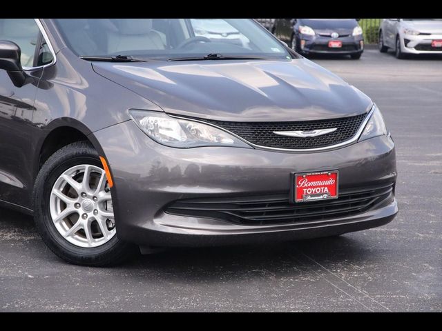 2020 Chrysler Voyager LXI