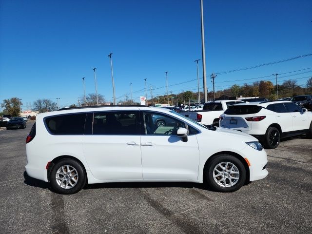 2020 Chrysler Voyager LXI