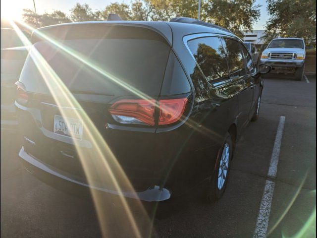 2020 Chrysler Voyager LXI