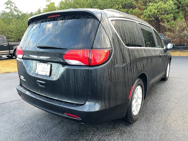 2020 Chrysler Voyager LXI