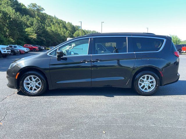 2020 Chrysler Voyager LXI