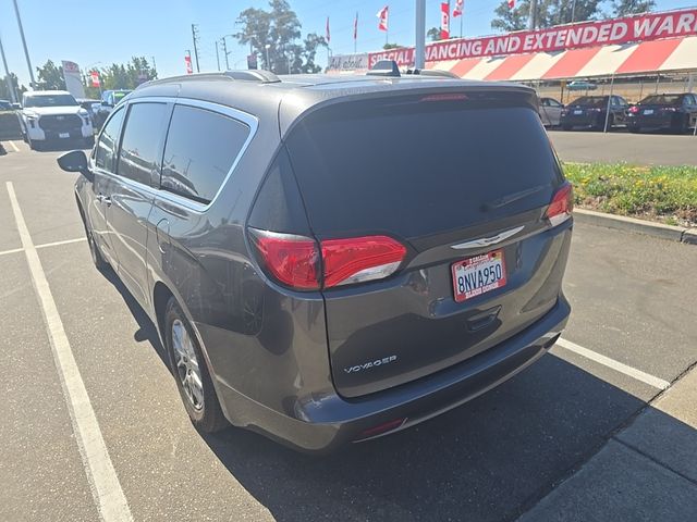 2020 Chrysler Voyager LXI