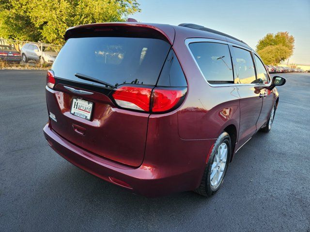 2020 Chrysler Voyager LXI