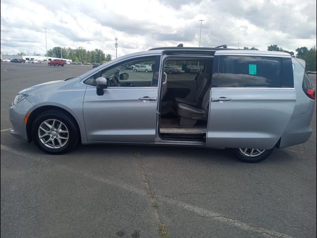 2020 Chrysler Voyager LXI