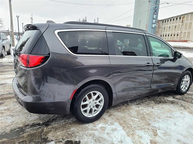 2020 Chrysler Voyager LXI